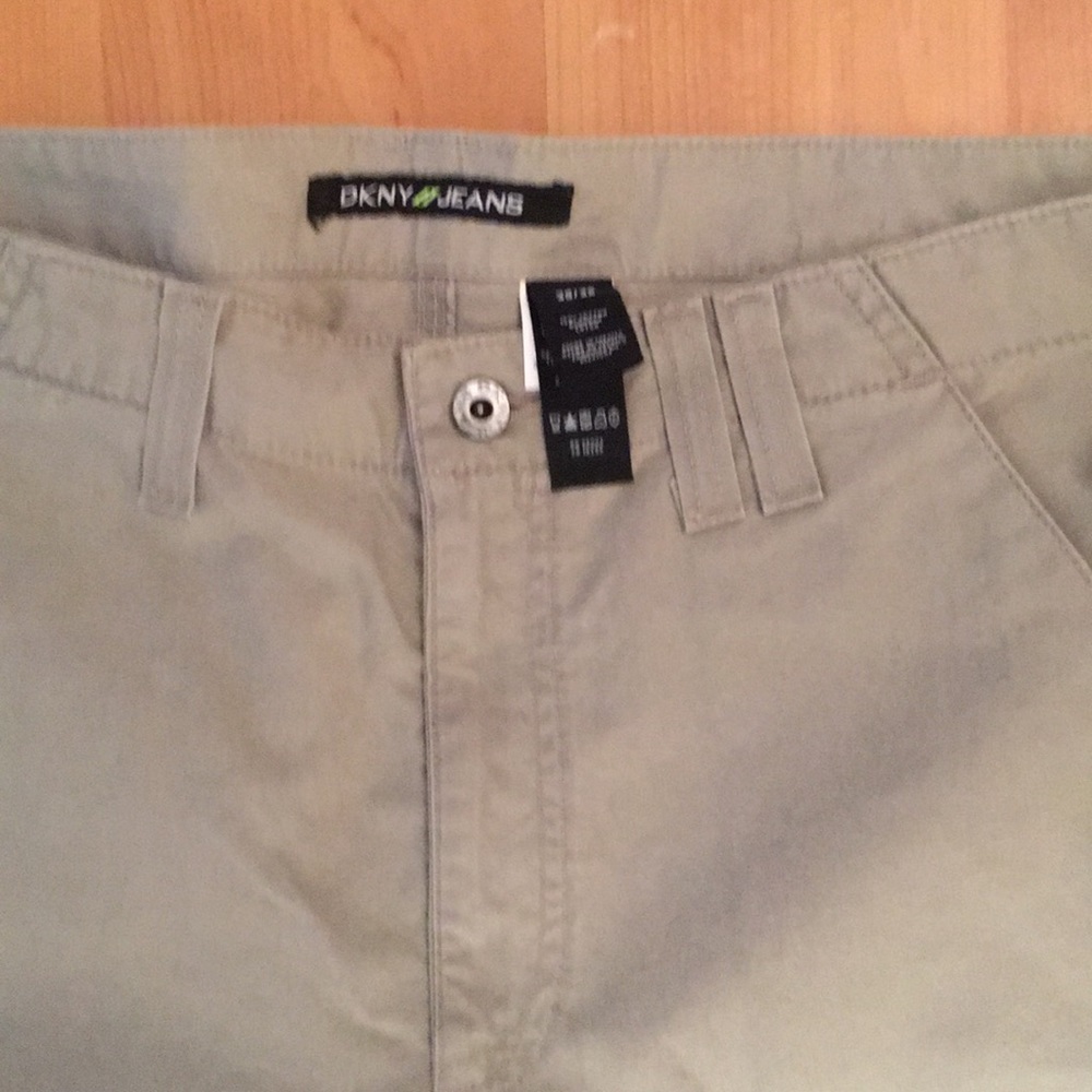 Pants - Picture 3 of 6